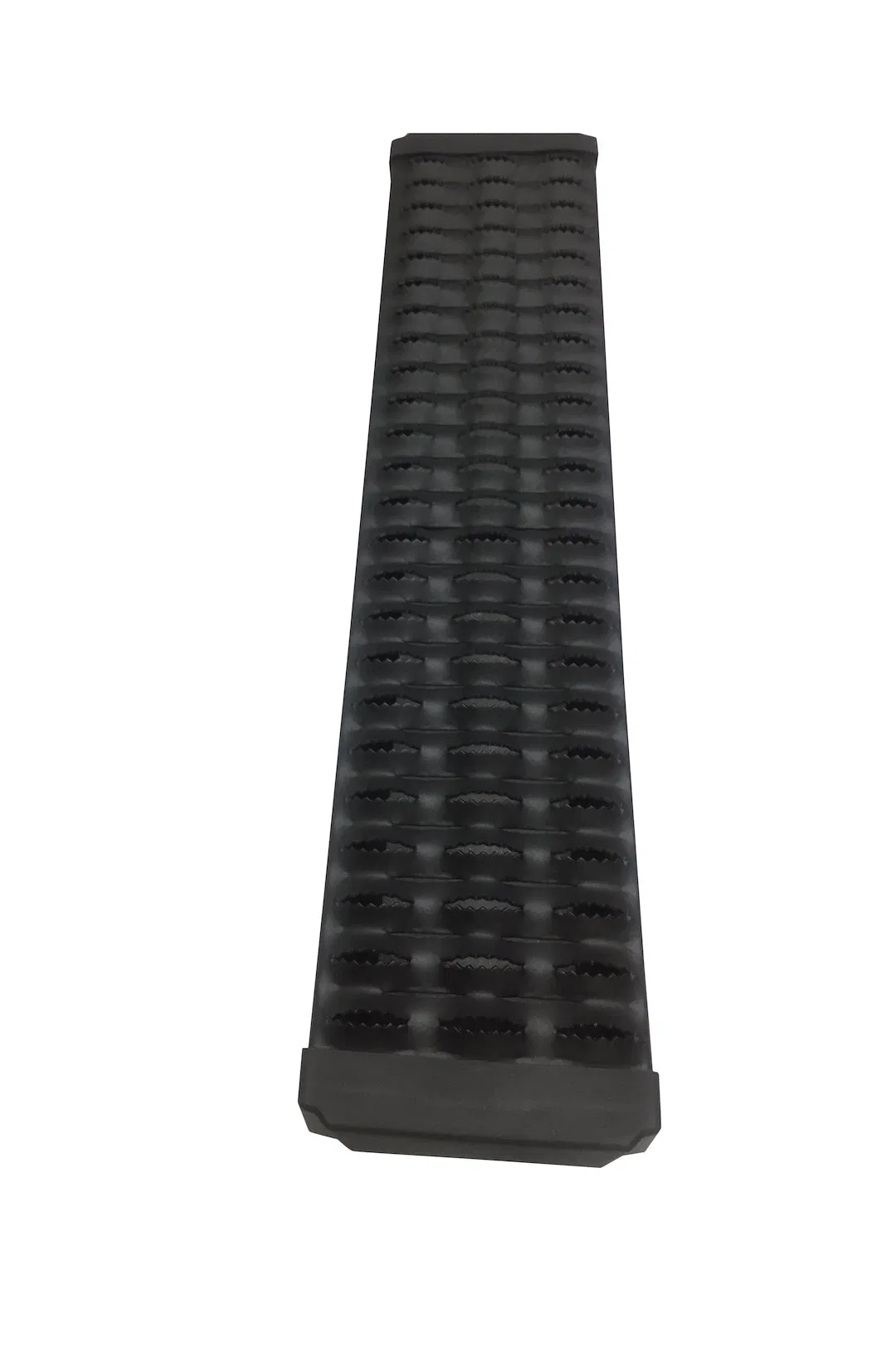 G5013 – TRAILFX Point Of Purchase Display, Sample Of Aggressive Running Boards Black